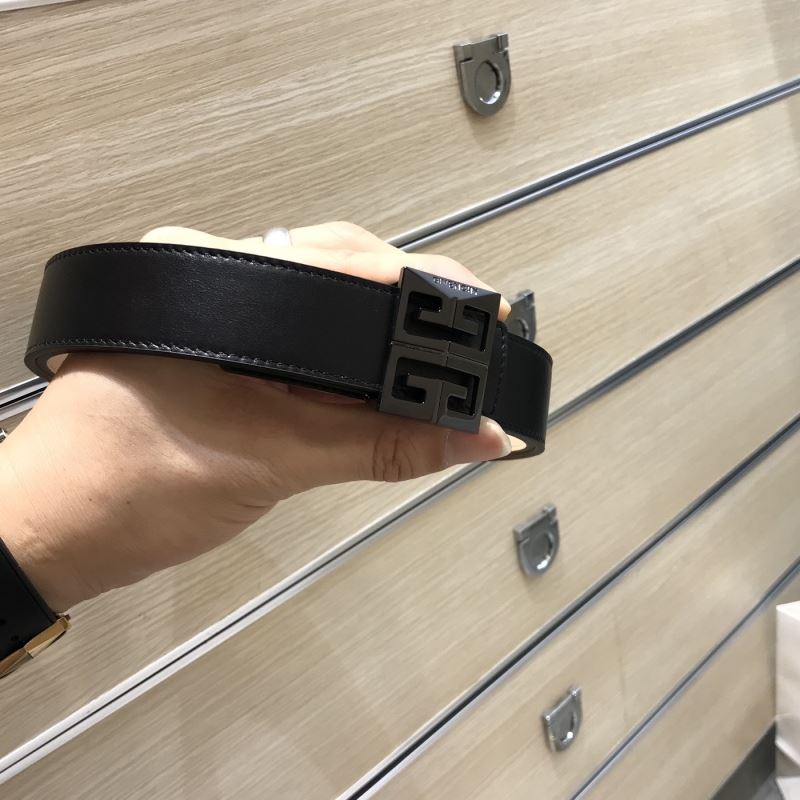 G*u*i belts